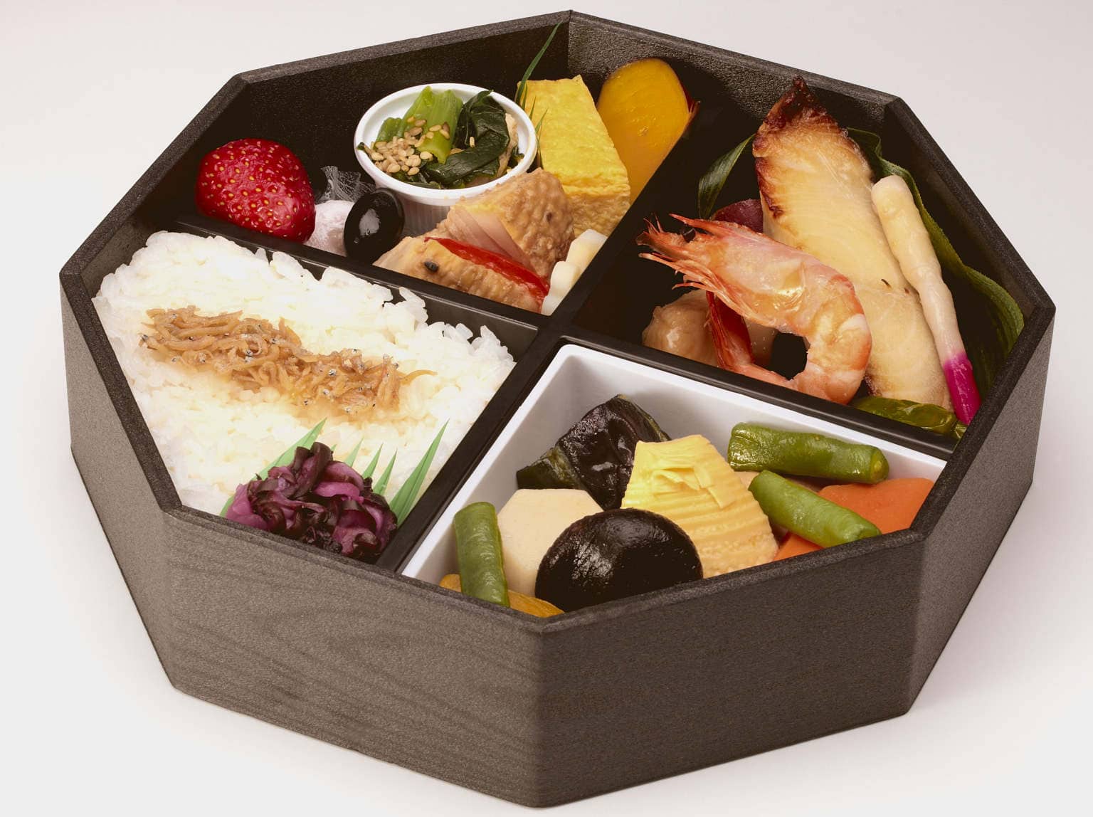 Short article of bento boxes from Japan